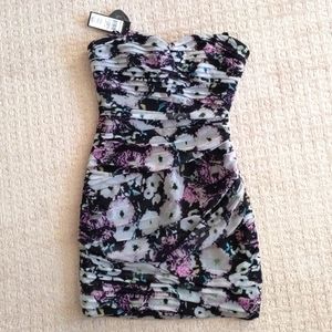 BCBG strapless ruched mini dress with zipper. NWT